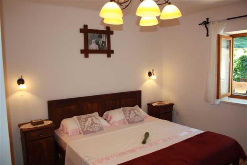 Bristivica Villa Dalmatica Moderna מראה חיצוני תמונה